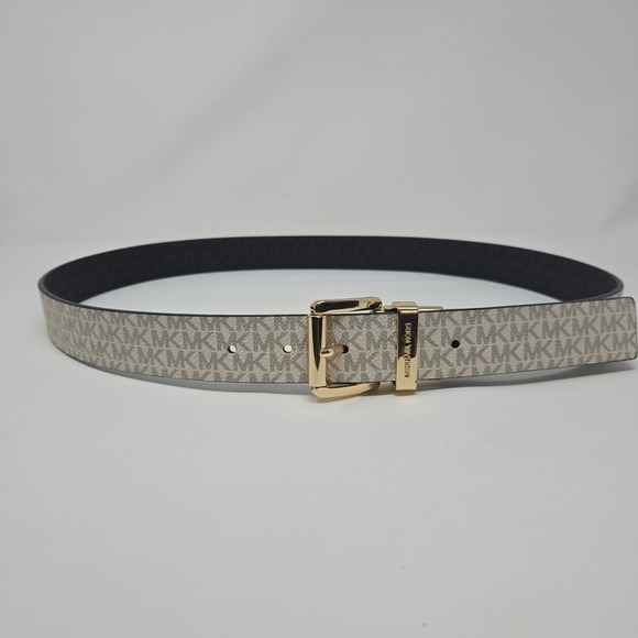 MICHAEL KORS Woman's signature MK logo reversible Belt Vanilla - Large Orig. $48 - Picture 2 of 9